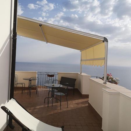 B&B La Terrazza Четраро Экстерьер фото