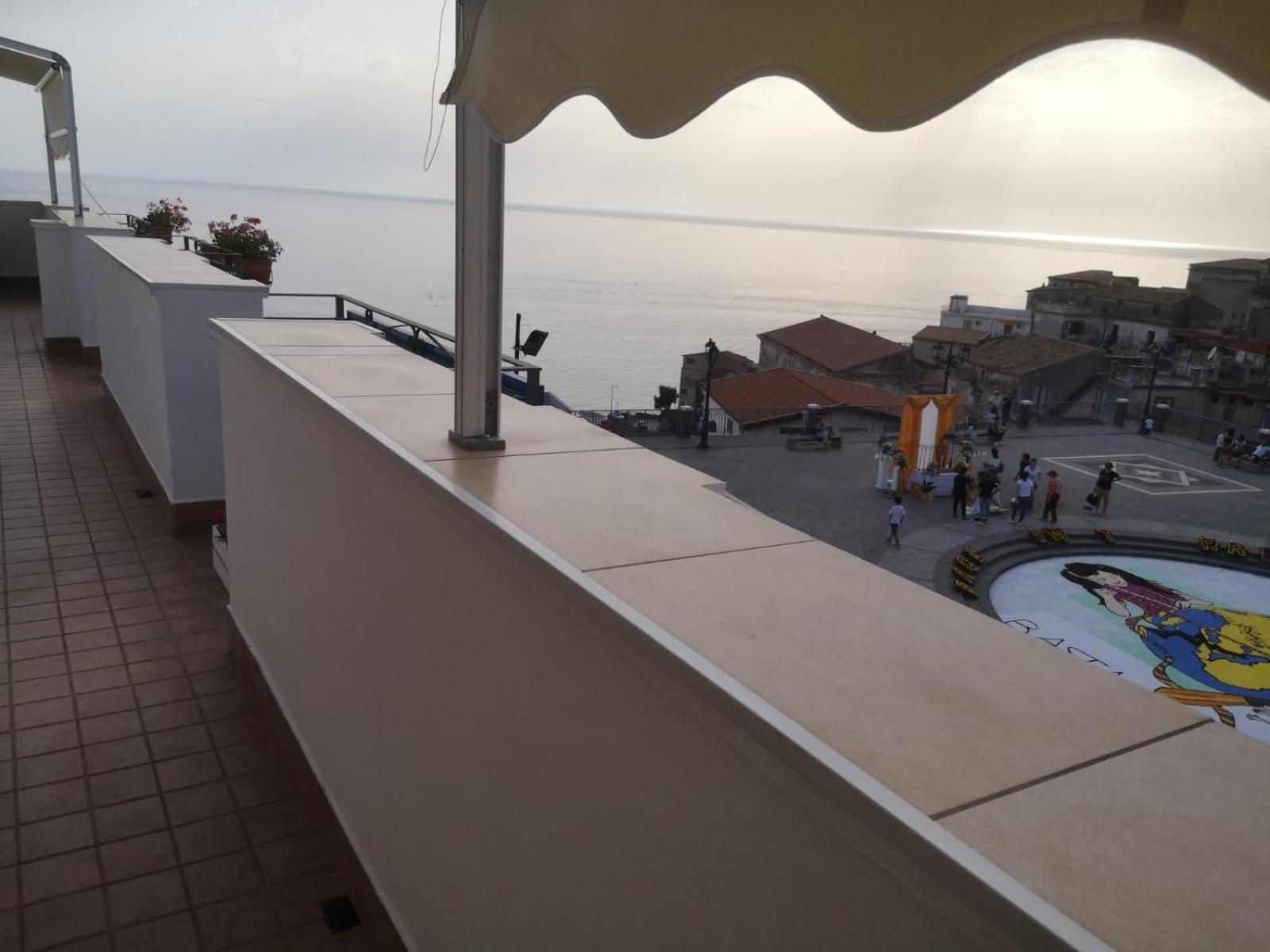 B&B La Terrazza Четраро Экстерьер фото