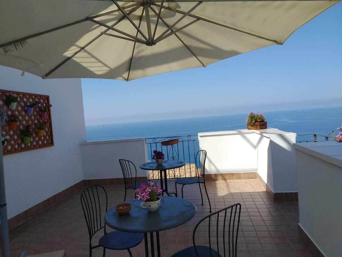 B&B La Terrazza Четраро Экстерьер фото